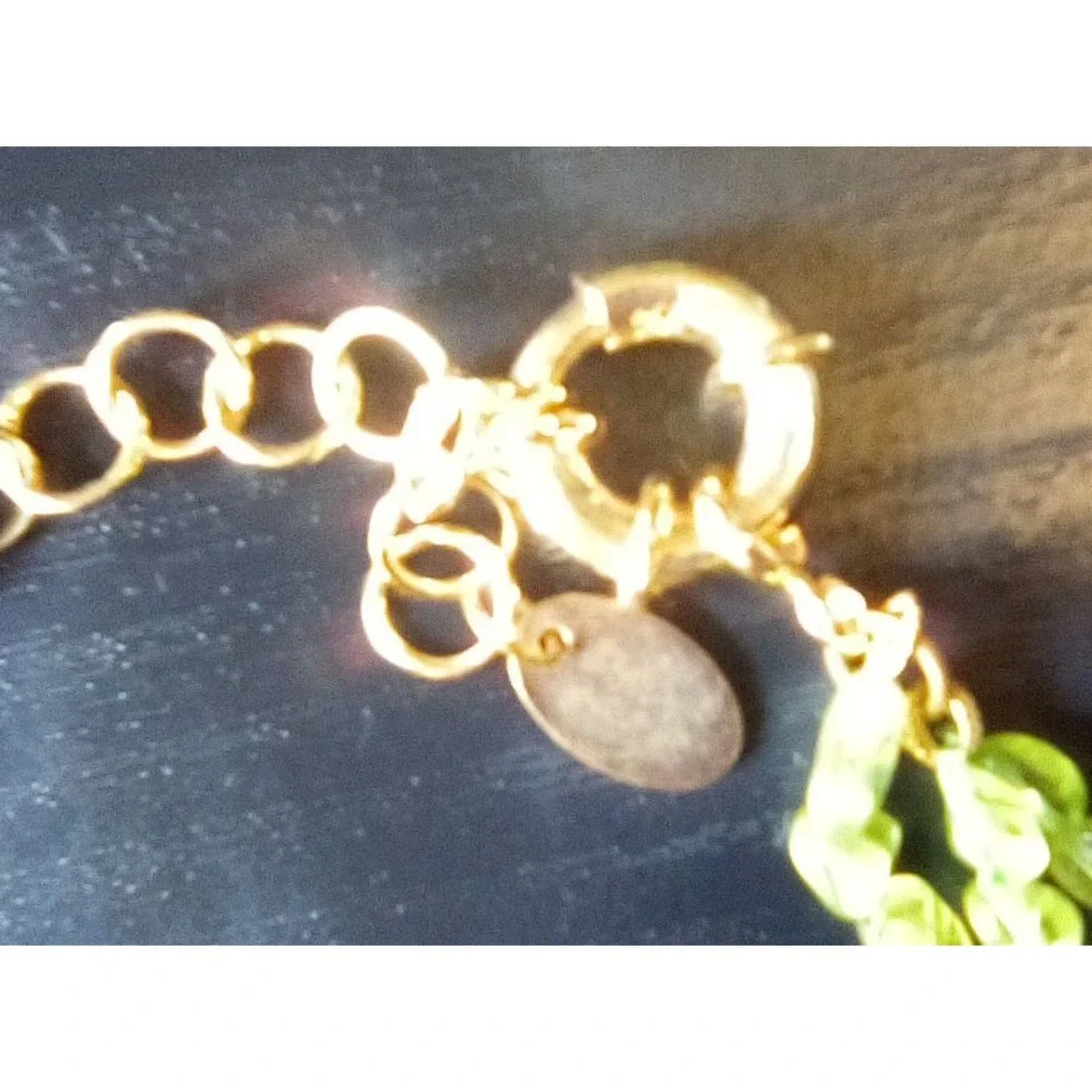 Unbranded triple strand